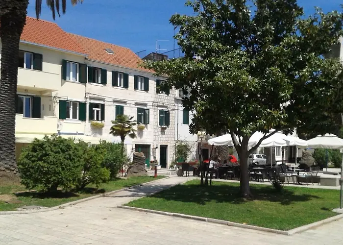 Apartments Nina Riva