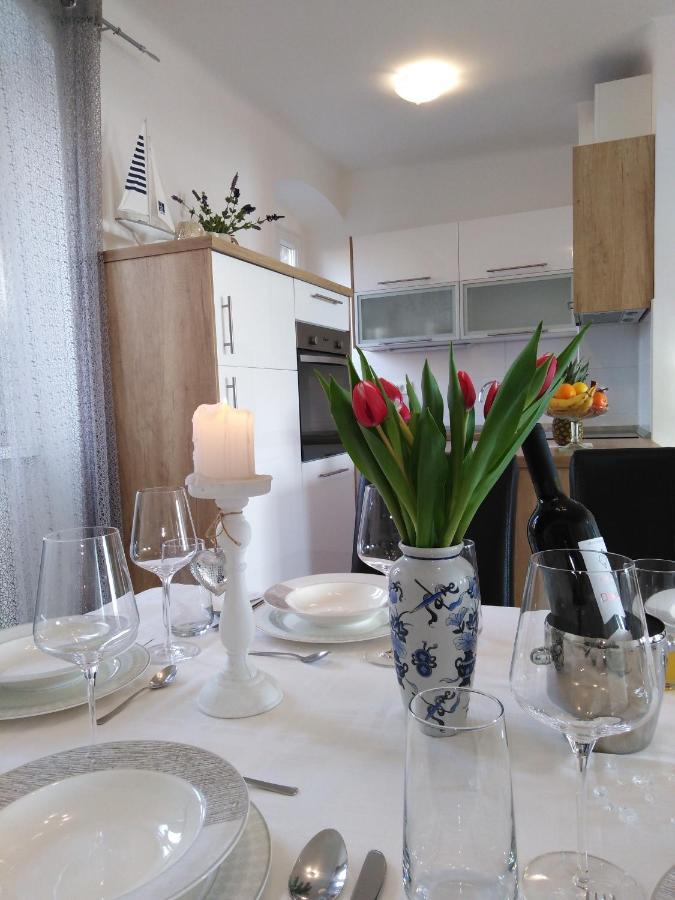 Nina Riva Apartment