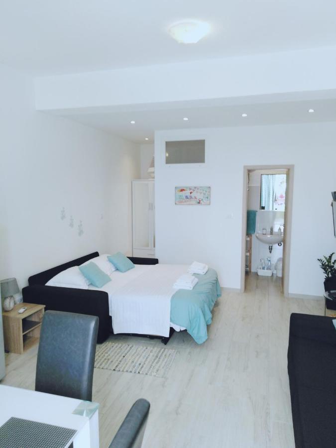 Nina Riva Apartment Kastela